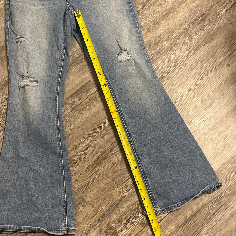 EUC M JEANS by MAURICES High Rise Flare Jeans 10 - Picture 4 of 8
